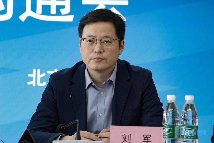 动漫老师胸乳图片